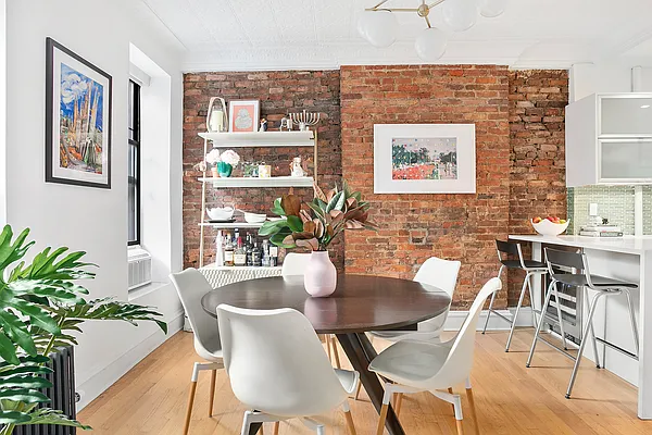Sold by Compass | media 4