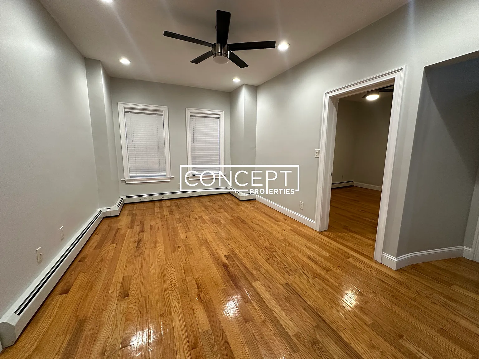 3 bed, 960 sqft, $3,400 — Photo 1