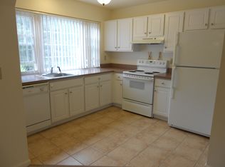 216 Laurel St APT 311, East Haven, CT 06512