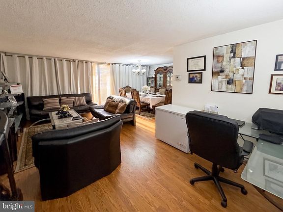 3rd image of 1822 Metzerott Rd APT 401