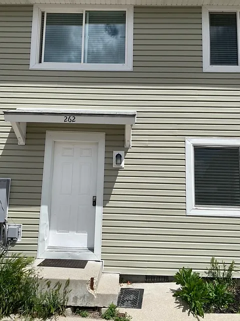 238 E Center St