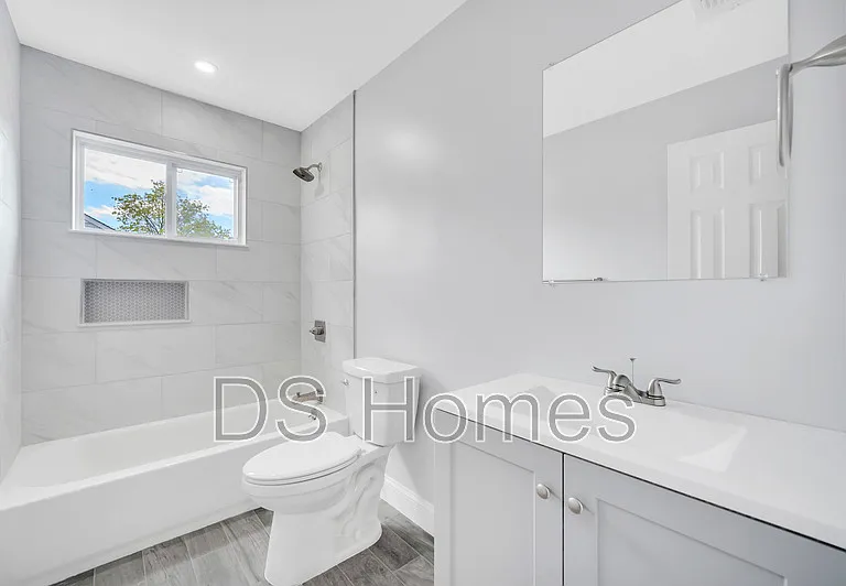 615 Macdonald Ave — Photo 10
