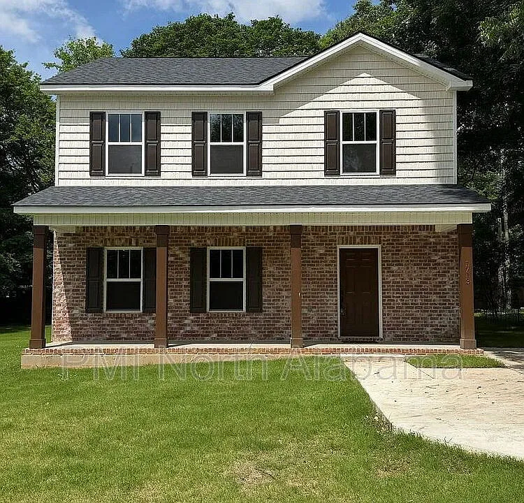 1713 Golf Club Ln