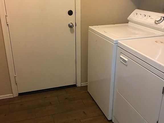 3rd image of 497 E Bradstock Way