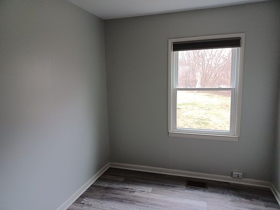4th image of 542 Arthur Dr