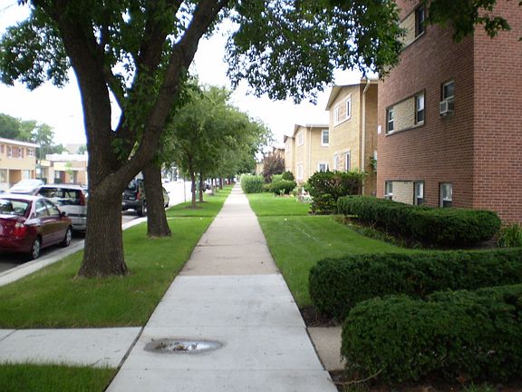 3rd image of 6281 N Cicero Ave #8