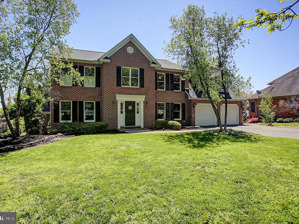 1st image of 2635 Castlegreen Dr