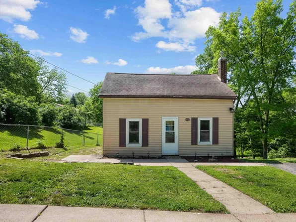 411 Cherry St, Port Byron, IL 61275