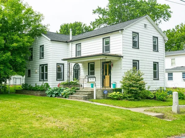 29 W River St, Waterloo, NY 13165
