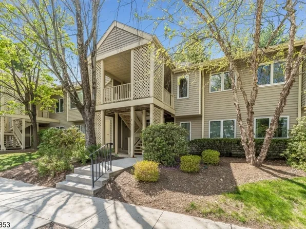 6 Troon Ter, Annandale, NJ 08801