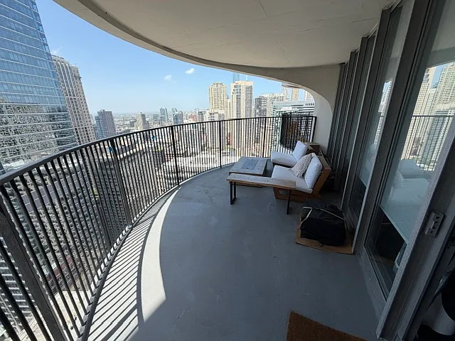 300 N State St #4326 — Photo 16
