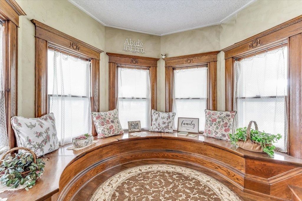 Apartment in Eureka, Greenwood - More