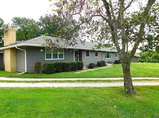 738 NE 43rd St, Topeka, KS 66617