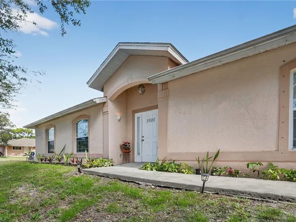 3920 10th ST N, NAPLES, FL 34103