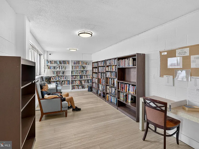 4515 Willard Ave #2203S — Photo 37