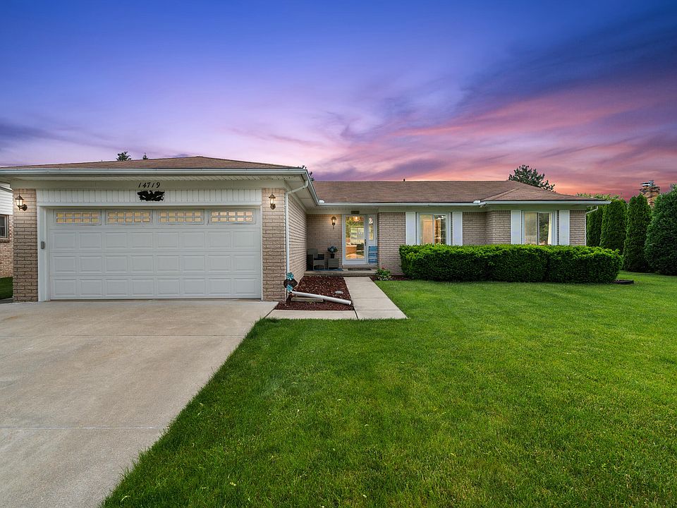 1st image of 14719 Lakeshore Dr