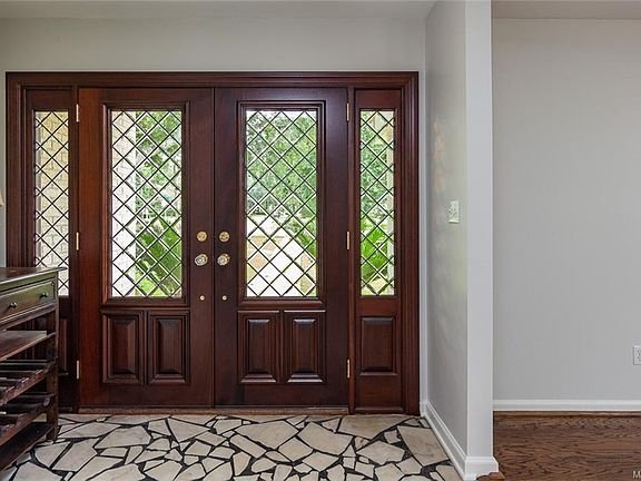 2nd image of 3501 Lansdowne Dr