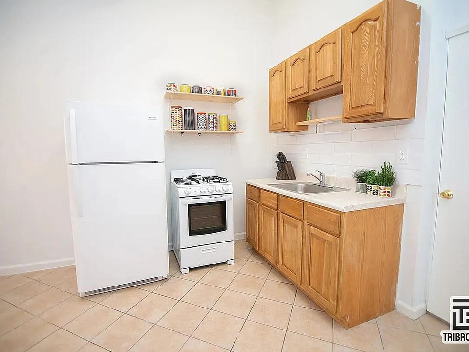 2nd image of 47 Market St #2E