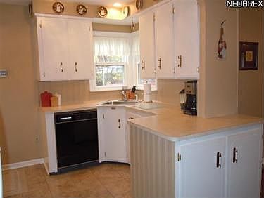 3rd image of 106 Southwick Dr