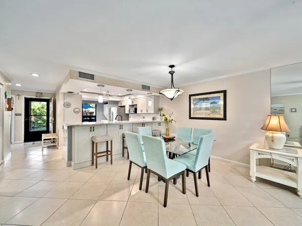 907 Big Pine Way #907, Fort Myers, FL 33907