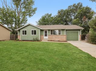 906 Foothills Ct, Windsor, CO 80550