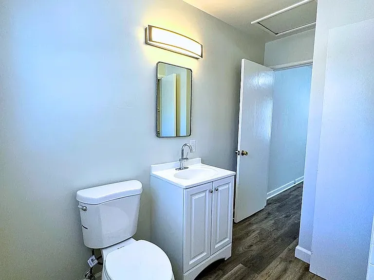 467 S Buena Vista Ave #11 — Photo 5