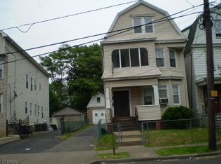 914 Grove St, Irvington, NJ 07111