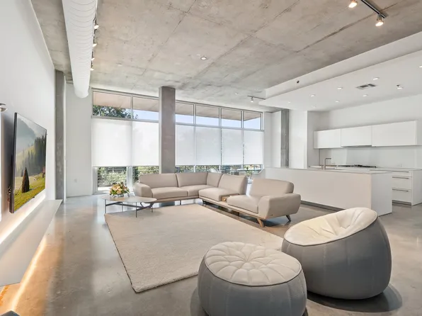 3030 Bryan St Suite 305, Dallas, TX 75204