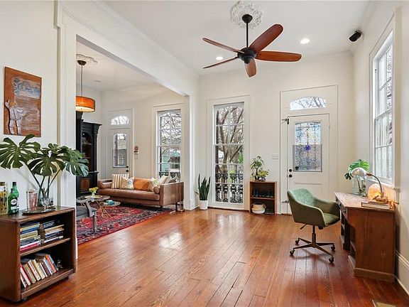 4th image of 626 Pauline St
