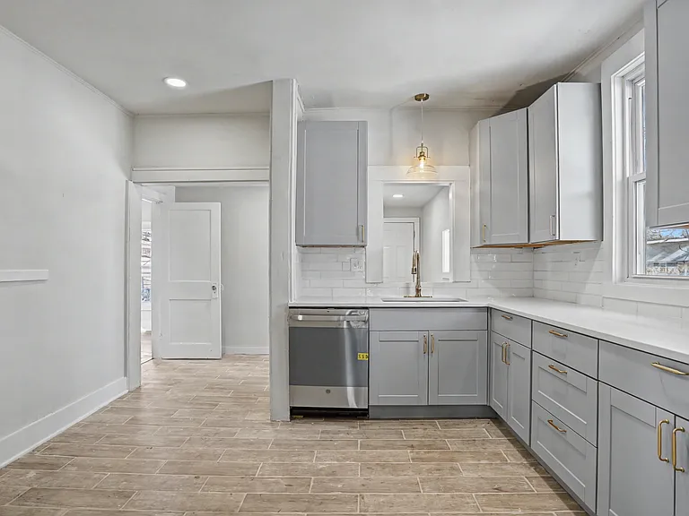 1340 N Boston Ave — Photo 9