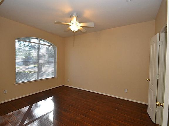 5th image of 4911 Harbor Glen Ln