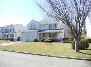 12 Stowe Ct, Ledgewood, NJ 07852