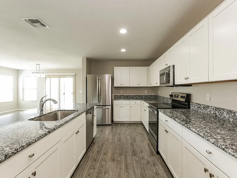 17211 W Gibson Ln — Photo 7