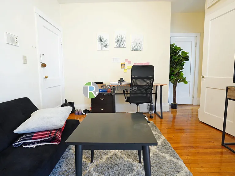 1210 Commonwealth Ave #7 — Photo 2