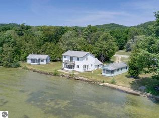 3143 Herron Rd, Frankfort, MI 49635