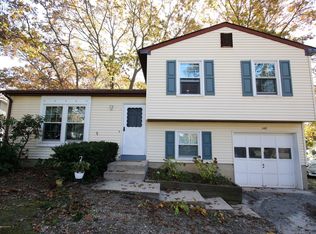 547 Vaughn Ave, Forked River, NJ