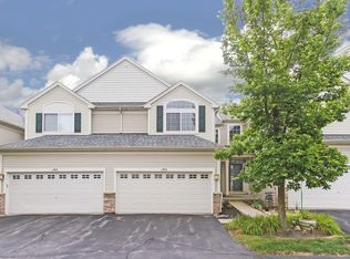 193 Durango Dr, Gilberts, IL 60136