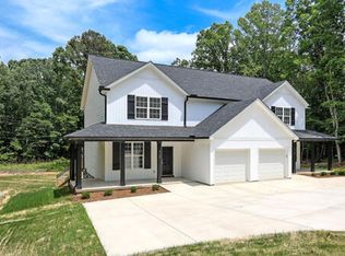 8708 Island Point Rd, Sherrills Ford, NC 28673