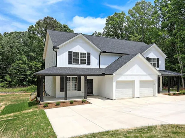 8708 Island Point Rd, Sherrills Ford, NC 28673