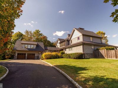 609 Saint Andrews Rd, Philadelphia, PA, 19118