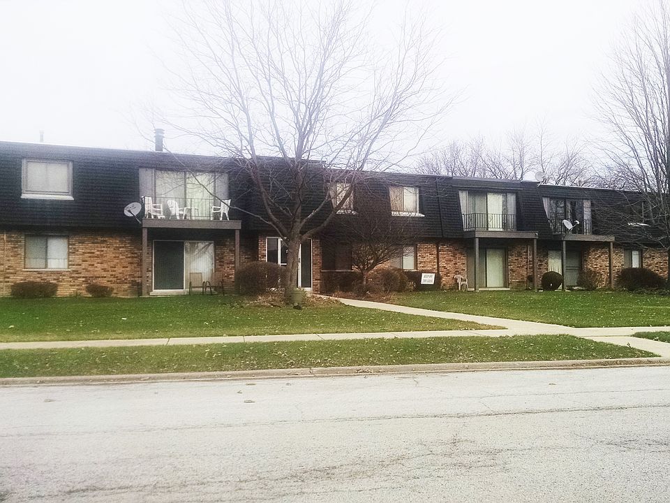 1st image of 830 E 191st Pl APT 710