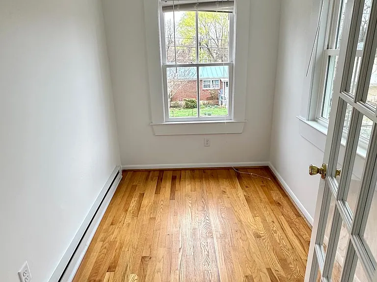 213 Douglas Ave #B — Photo 9