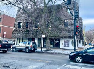 1900 W Addison St #2E, Chicago, IL 60613