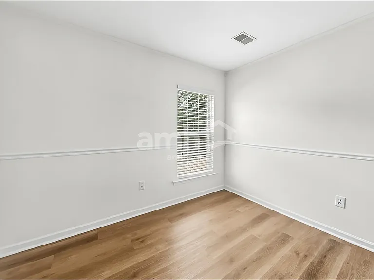 38 Argyle Ct — Photo 18