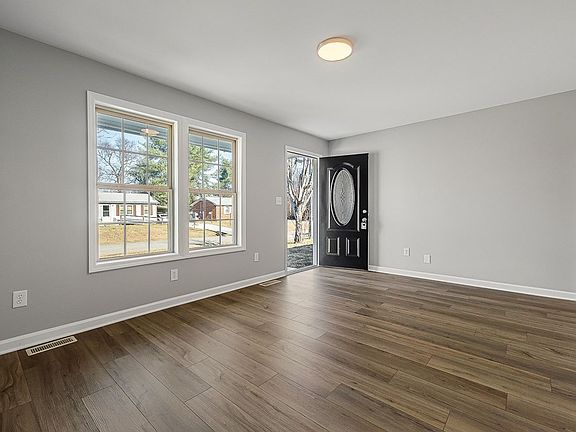 4th image of 137 Bybee Dr