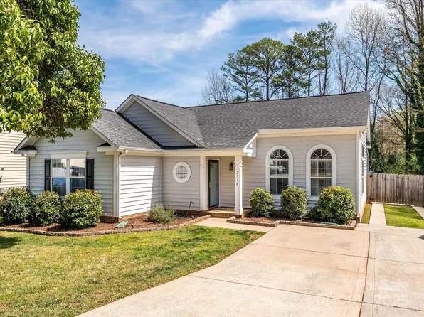 2518 Eargle Rd, Charlotte, NC 28269