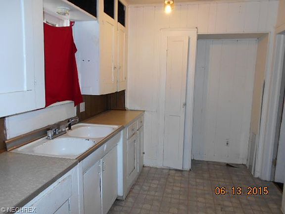 3rd image of 1089 Dietz Ave
