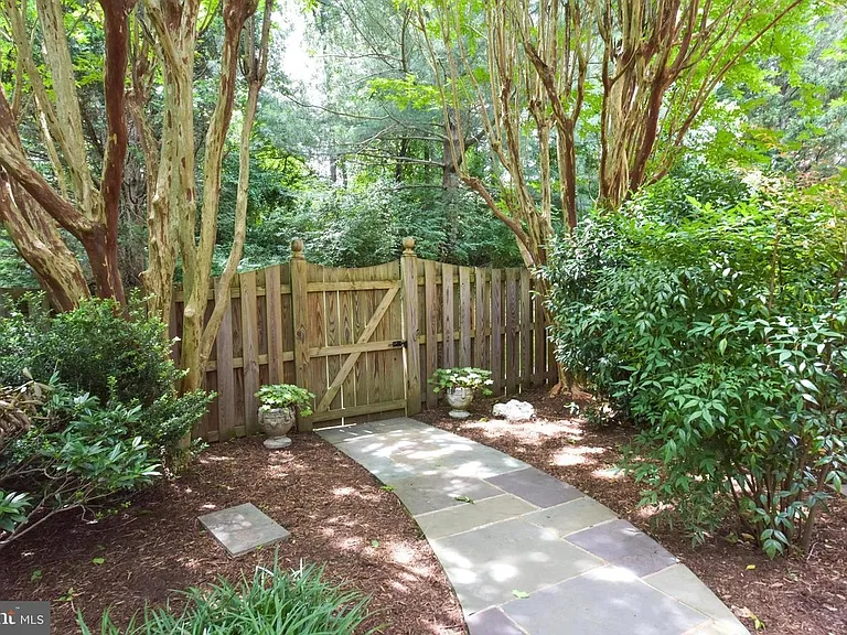 6801 McLean Province Cir — Photo 42