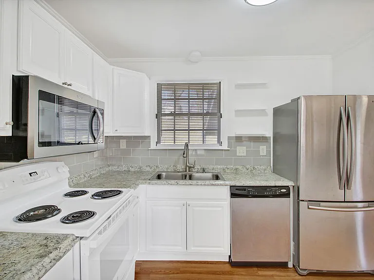 238 Townes Dr — Photo 14