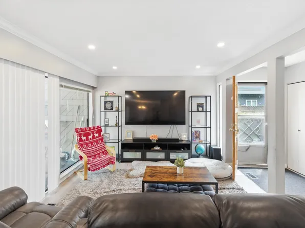 9460 Glenallan Dr #46, Richmond, BC V7A 2S8